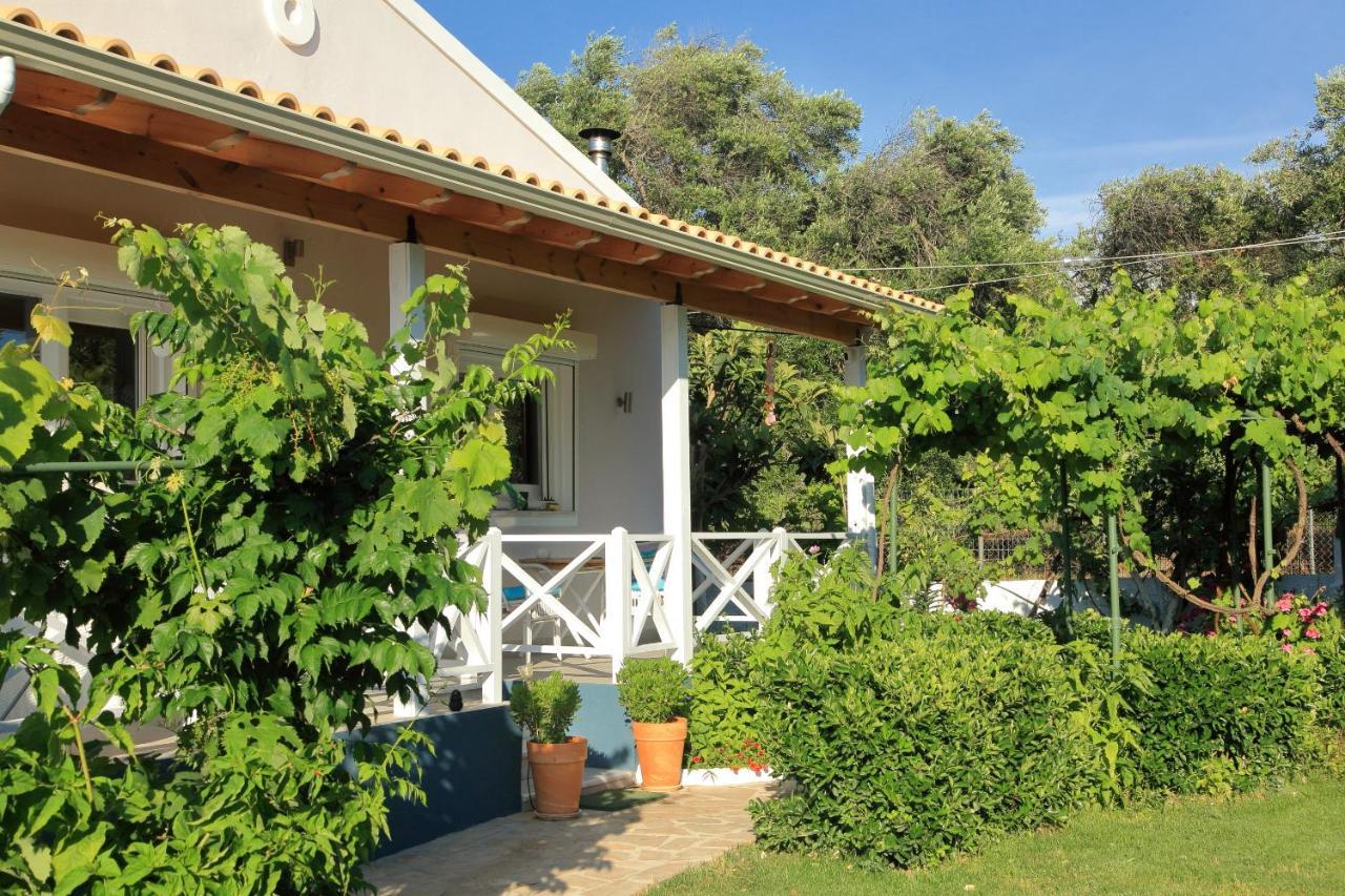 Blue Sky Cottage, Kanouli Beach Halikounas Екстер'єр фото